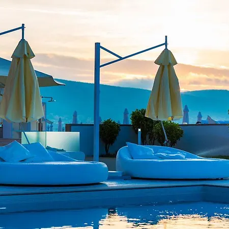 Dune - Free Access Hotel