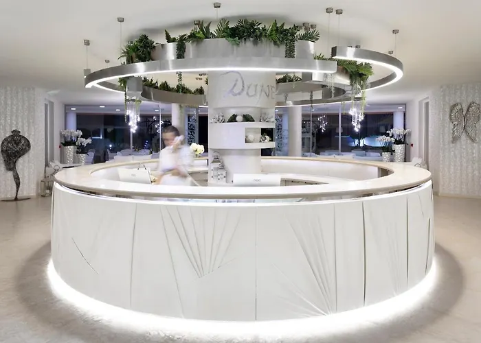 Dune - Free Access 5* Napospart